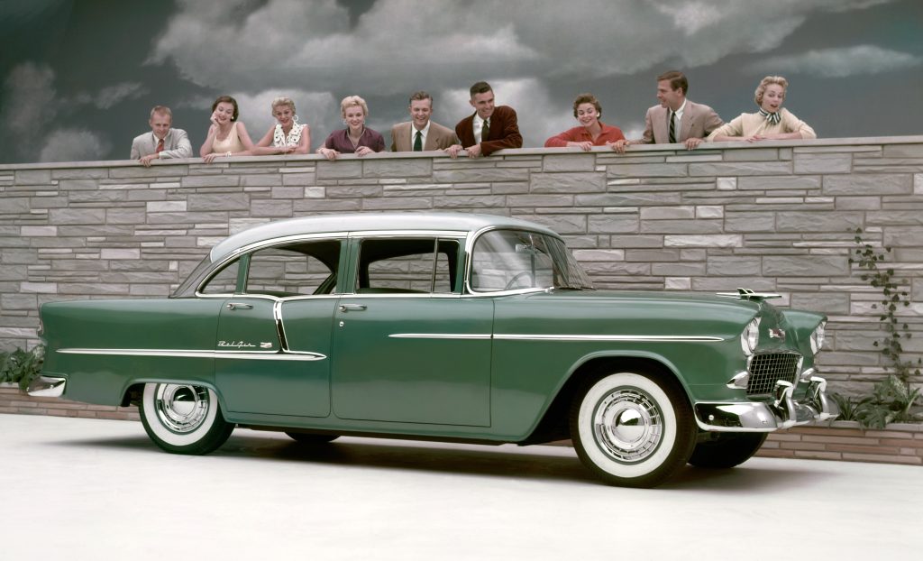 The 1955 Chevrolet Bel Air featured “Motoramic” styling, imp